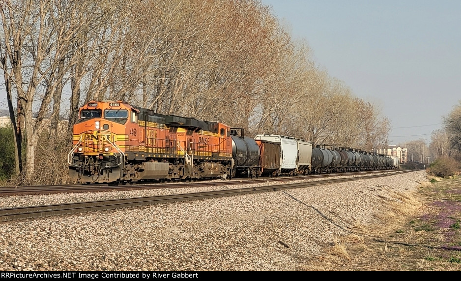 BNSF 4469